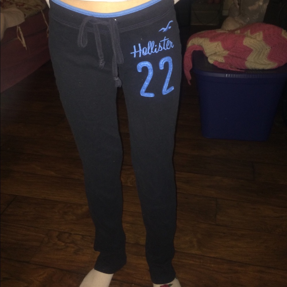 Hollister sweats