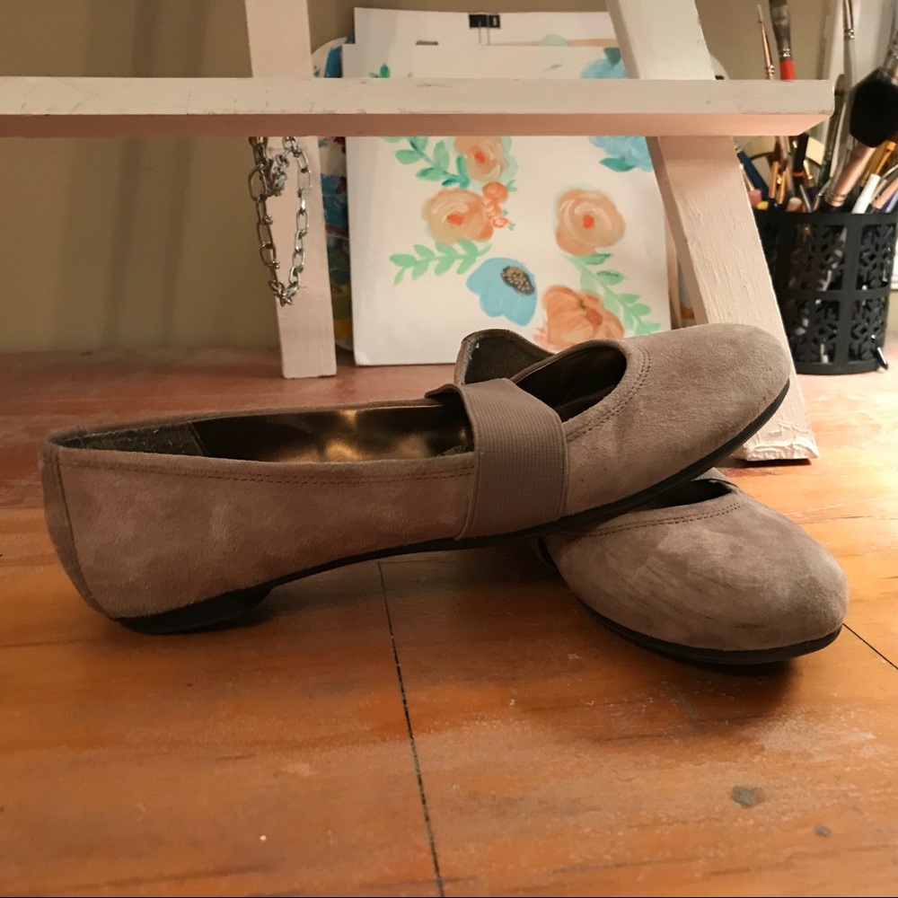 Beige suede flats