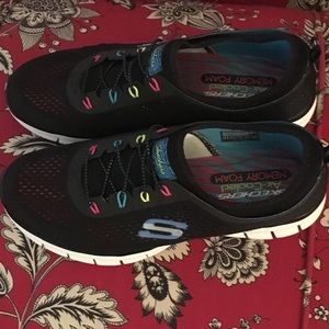 Women’s Skechers slip on shoes