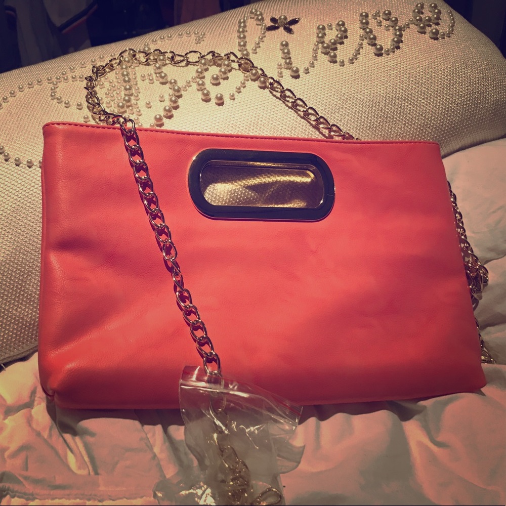 Peach clutch