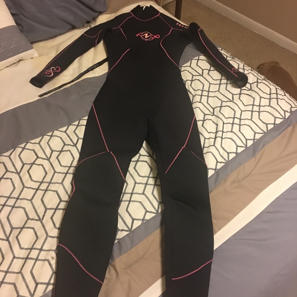 Women’s Wet Suit