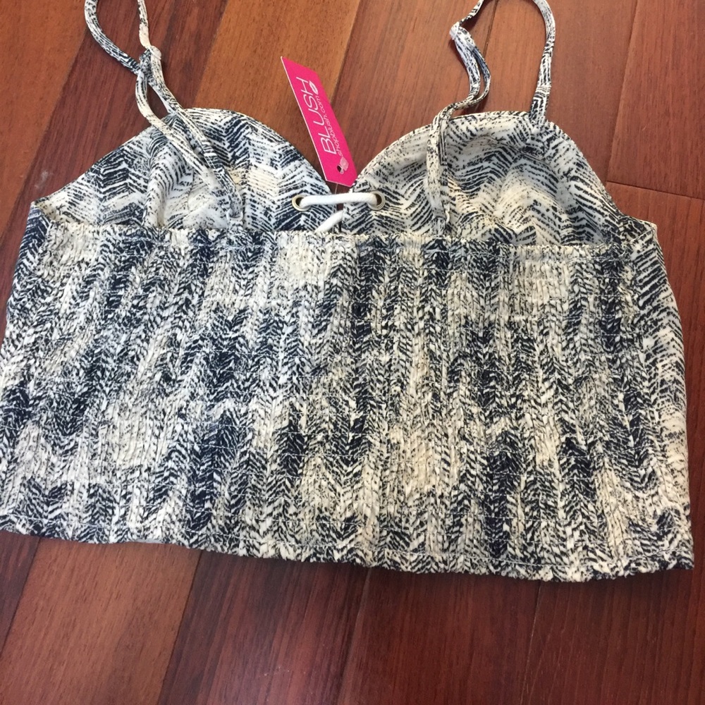 Crop top - Picture 2 of 2