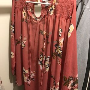 Liz Lange maternity shirt!