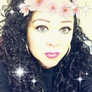 Meet your Posher, Claudia