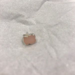 One tous bear earring