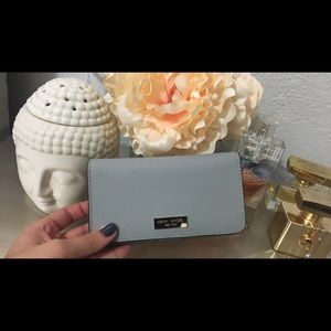 Henri Bendel phone wallet