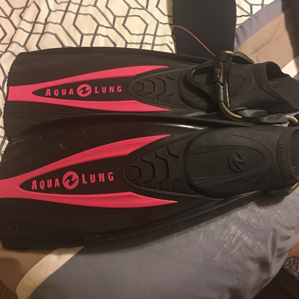 AquaLung Women’s Scuba Diving Fins