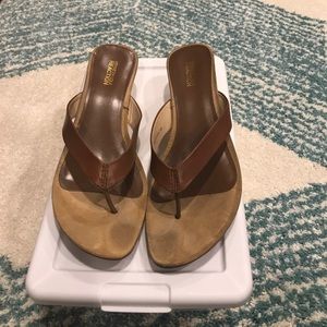 Women’s sandals