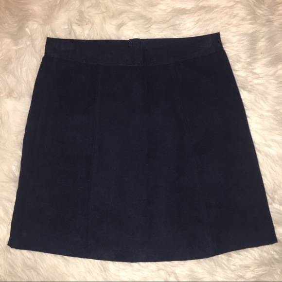 Hollister A-Line Suede Button-Up Skirt - Picture 2 of 3