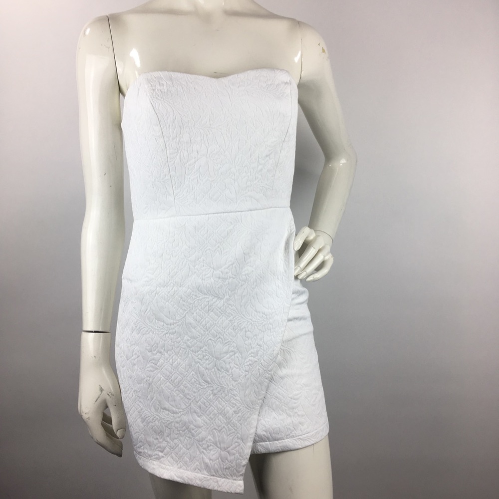 F21 White Textured Asymmetric Dress