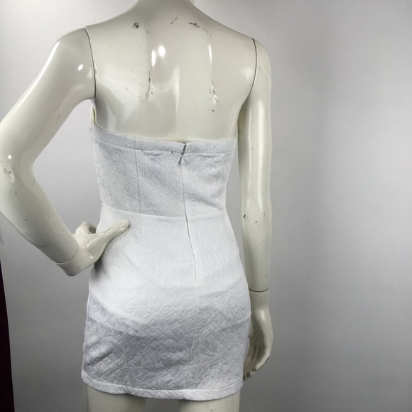 F21 White Textured Asymmetric Dress - Picture 5 of 8