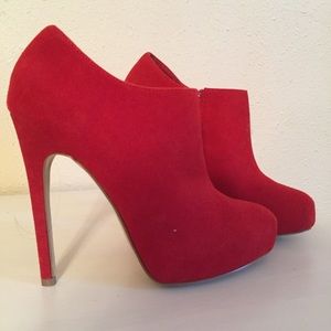 Steve Madden booties