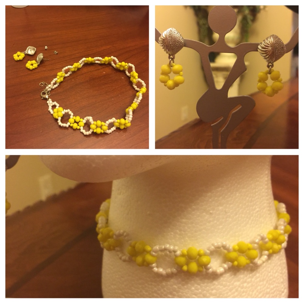 “Simple but Adorable Handmade Beaded choker Set - Picture 1 of 8