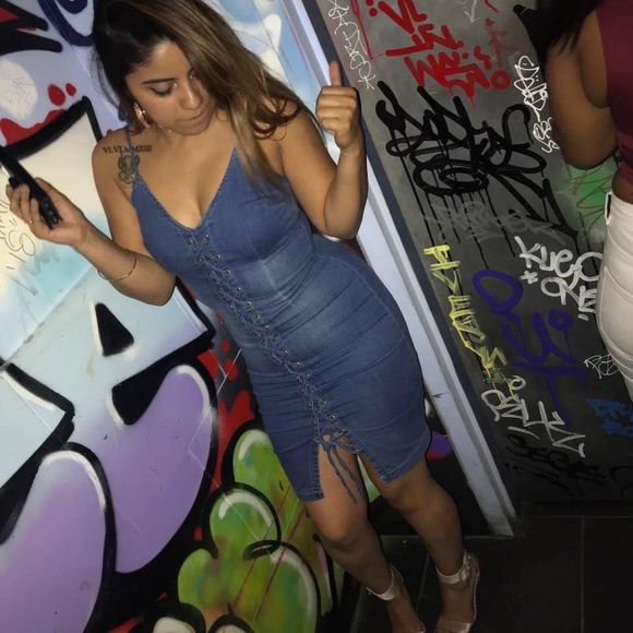 Meet your Posher, Angelica - Picture 1 of 1