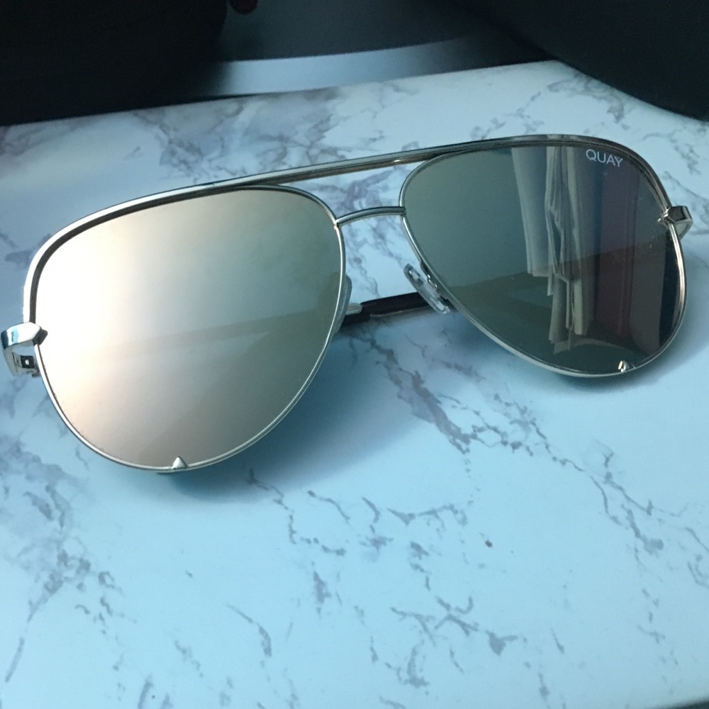 Quay x Desi Perkins high keys rose gold, like new!