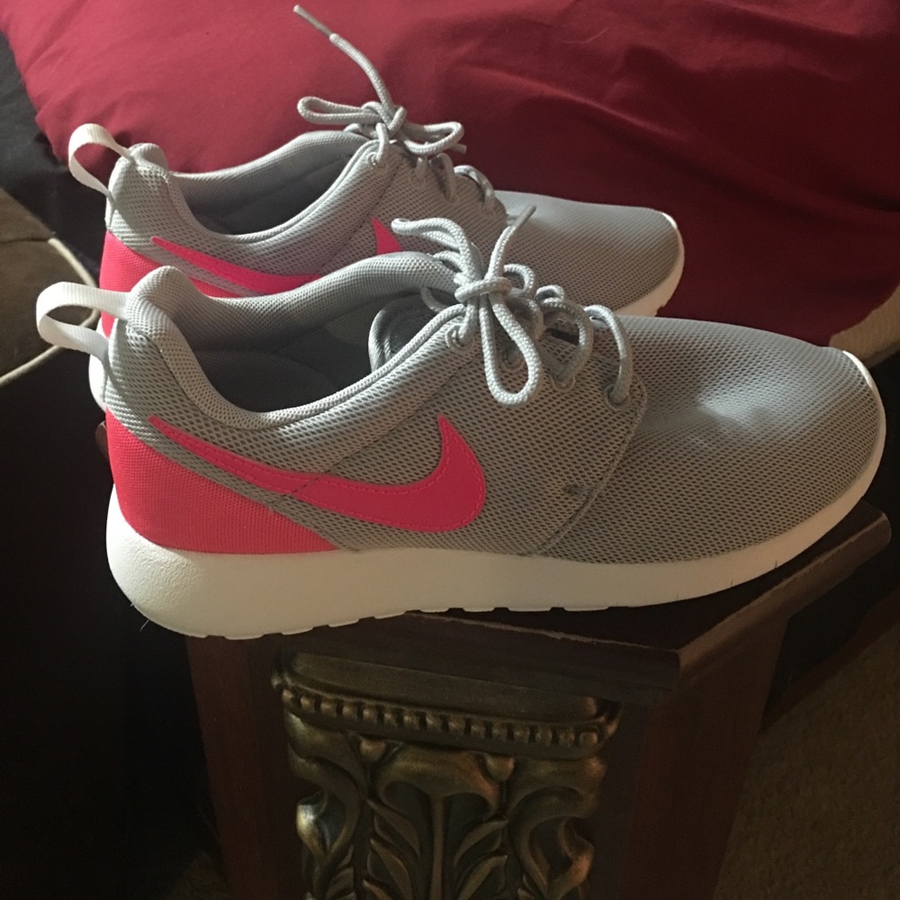 Girls Nike Roshe