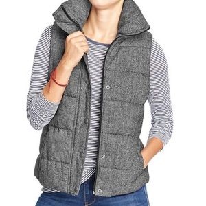 Old Navy Grey puffer vest