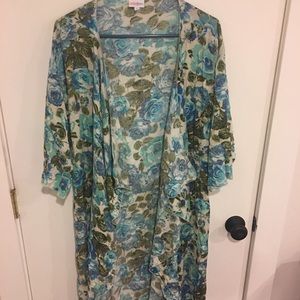 Medium LuLaRoe Shirley