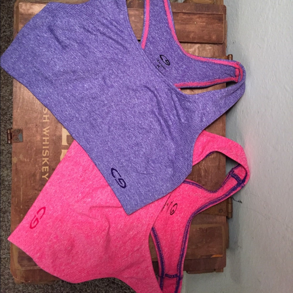 Sports bra