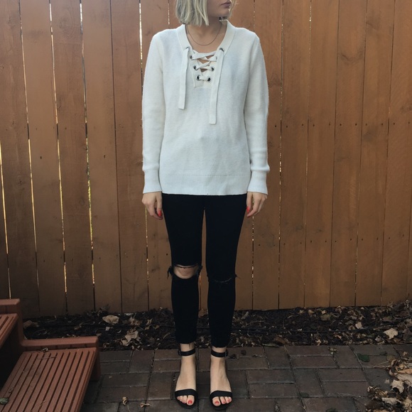 Banana Republic Tie Up Sweater - Picture 3 of 5