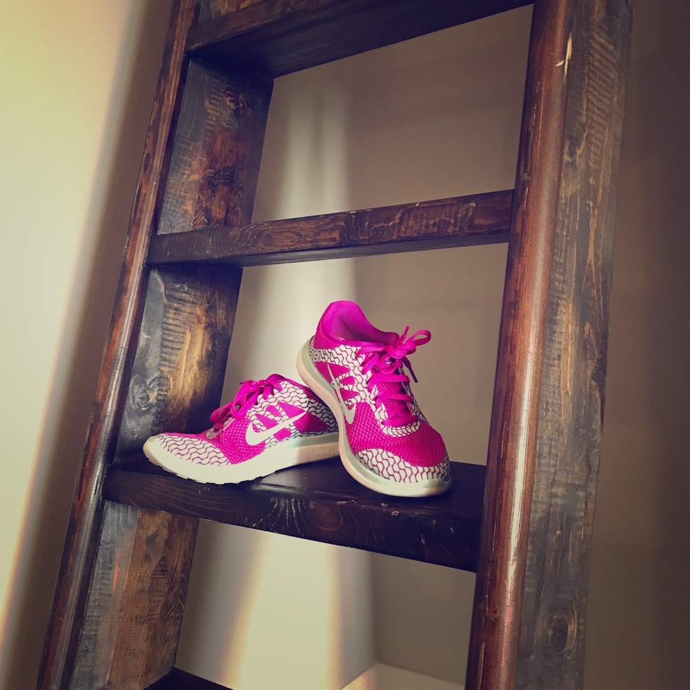 Women’s Nike Free Tennis shoes