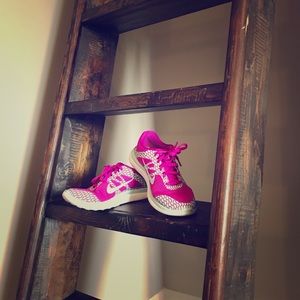 Women’s Nike Free Tennis shoes