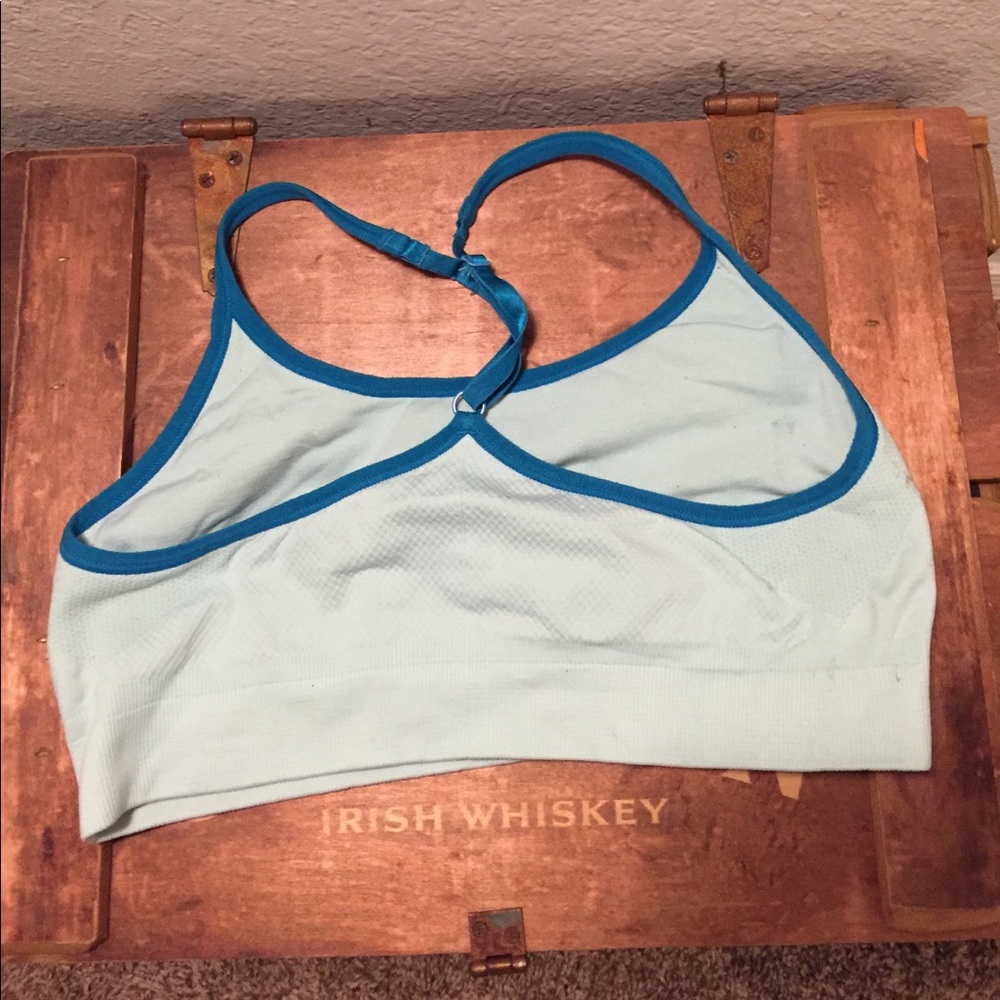 Sports bra - Picture 3 of 3