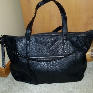 Brand new handbag, Gianni Bini