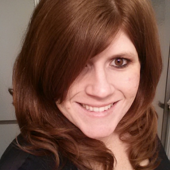 Meet your Posher, Jennifer - Picture 5 of 8
