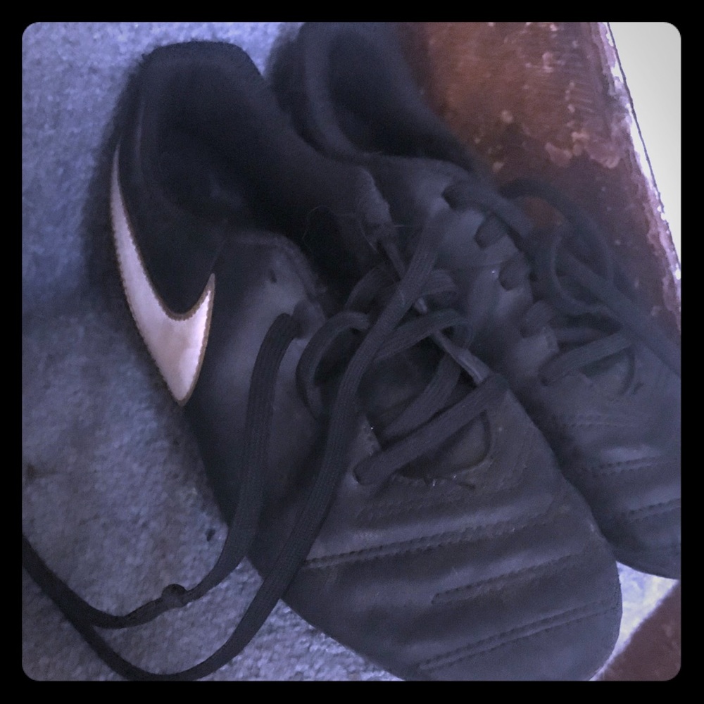 Boys Nike soccer cleats