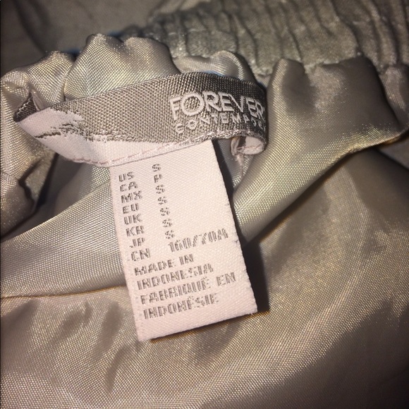 Khaki skirt - Picture 3 of 3