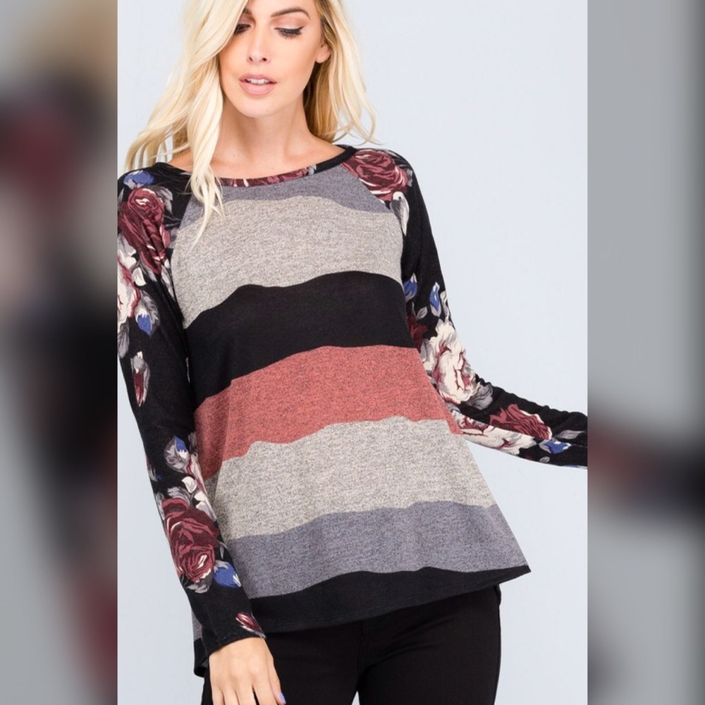 LAST 1!😍 Gorgeous - soft blush/Lilac contrast Top - Picture 3 of 5