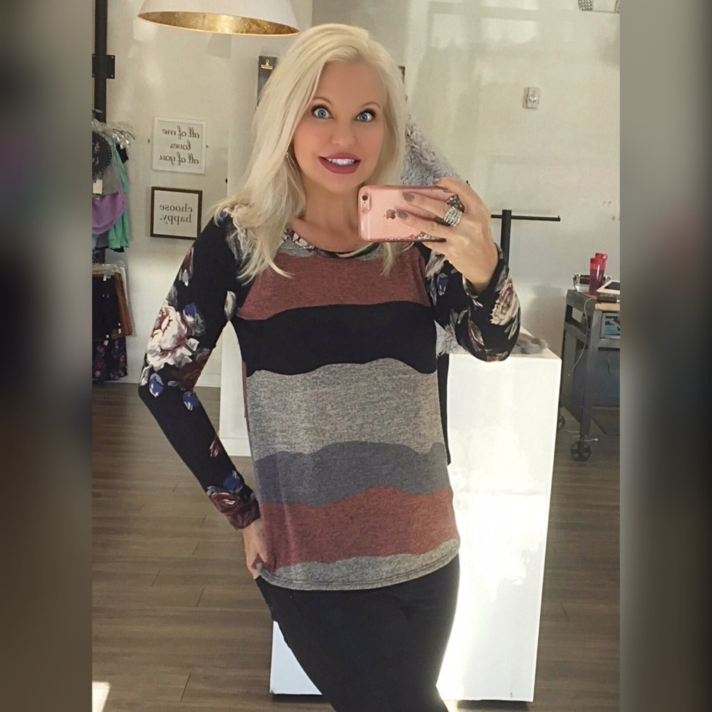 LAST 1!😍 Gorgeous - soft blush/Lilac contrast Top - Picture 5 of 5