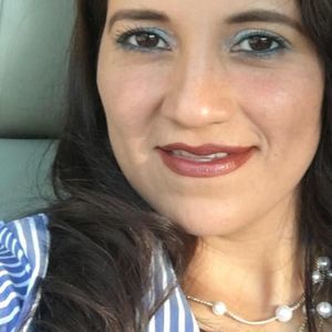 Meet your Posher, Jacqueline