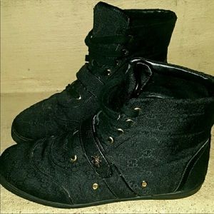 Authentic Men's Gucci sneakers