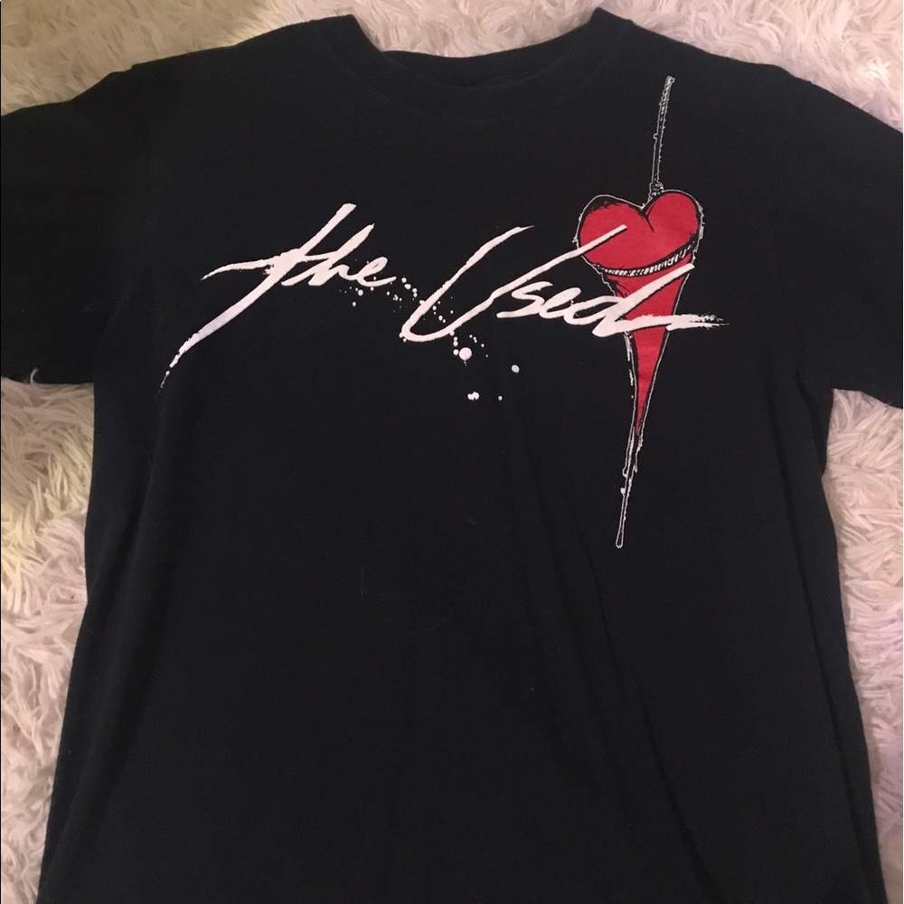 The used band t shirt