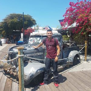 Meet your Posher, Elbis