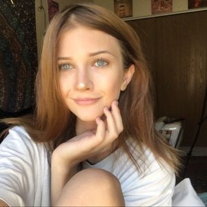 Meet your Posher, Naomi