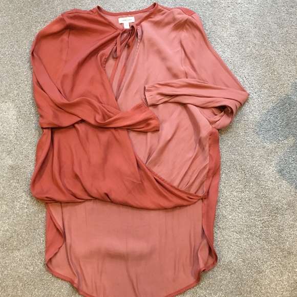 UO Silence & Noise Silky Salmon Criss-Cross Sz S - Picture 2 of 6