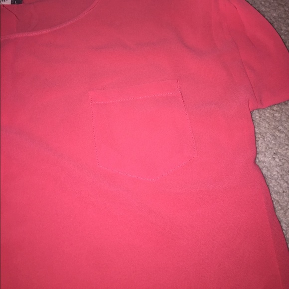 Silky coral shirt - Picture 2 of 5