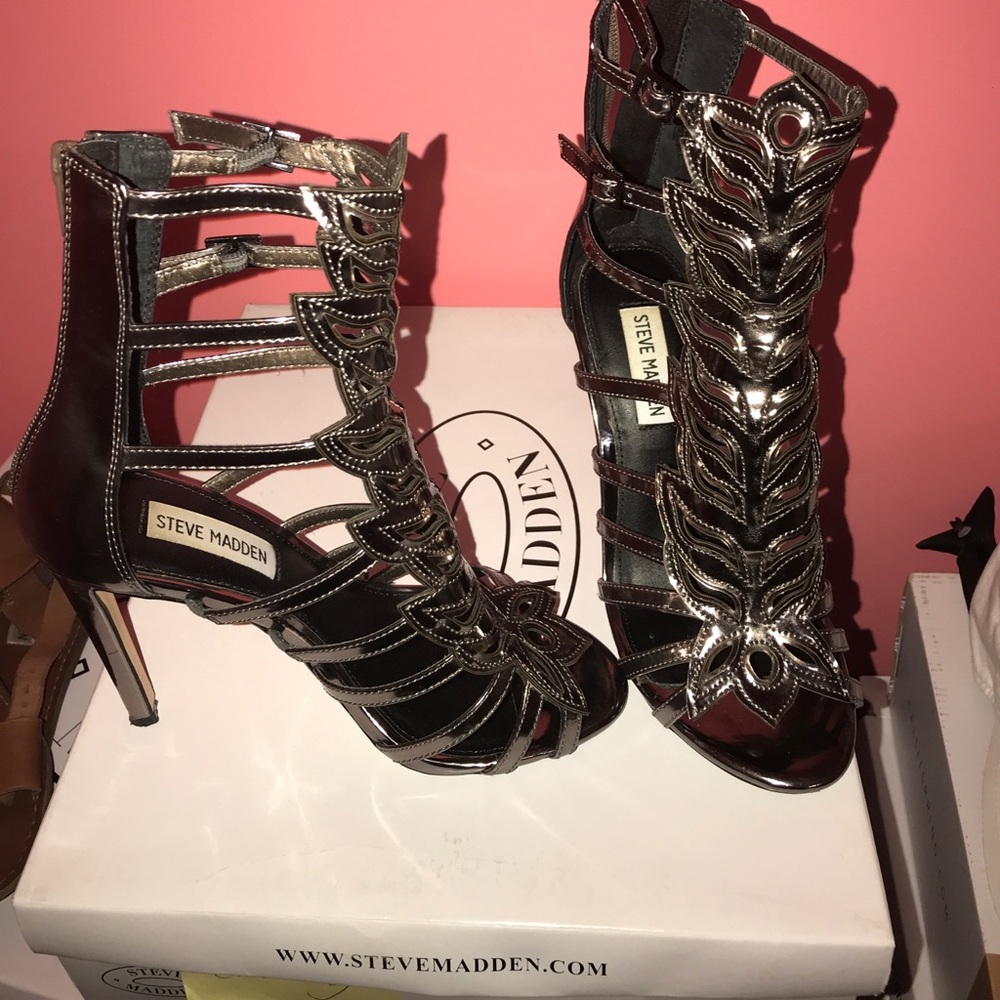 Grey/Silver Heels