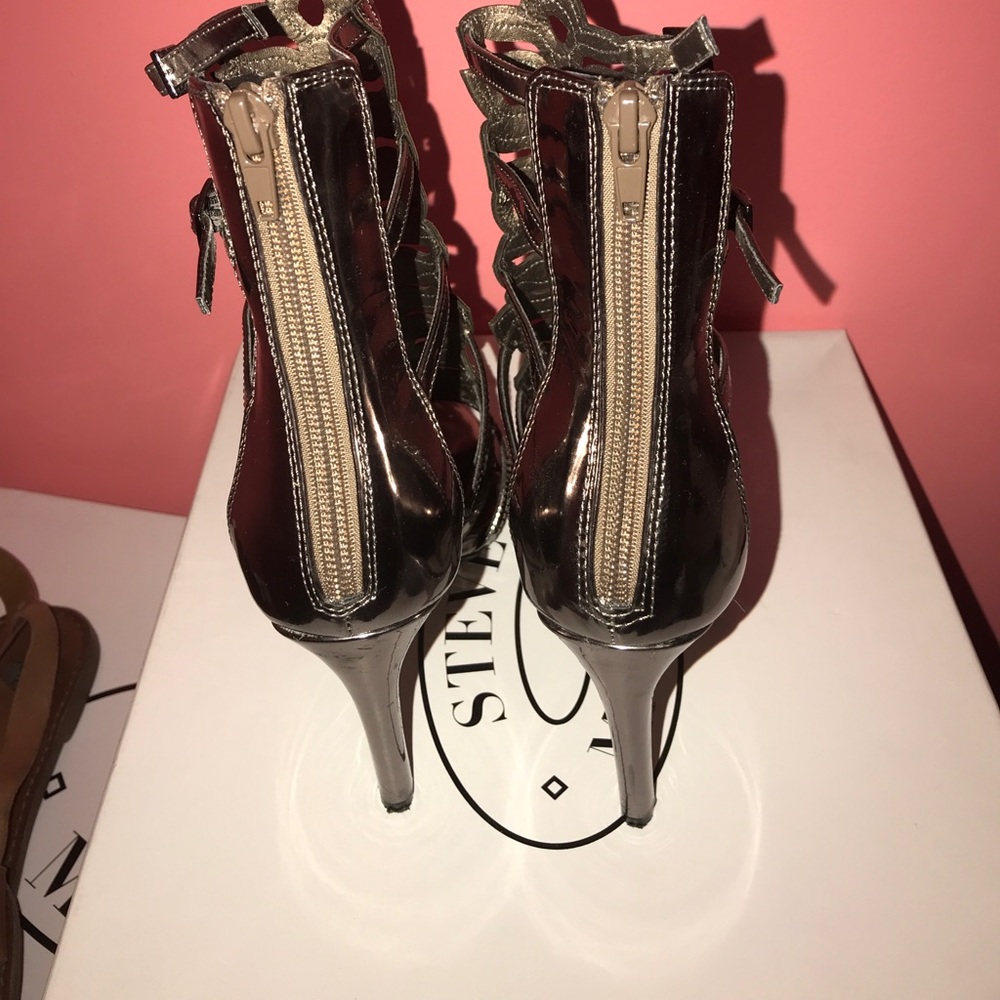 Grey/Silver Heels - Picture 3 of 7