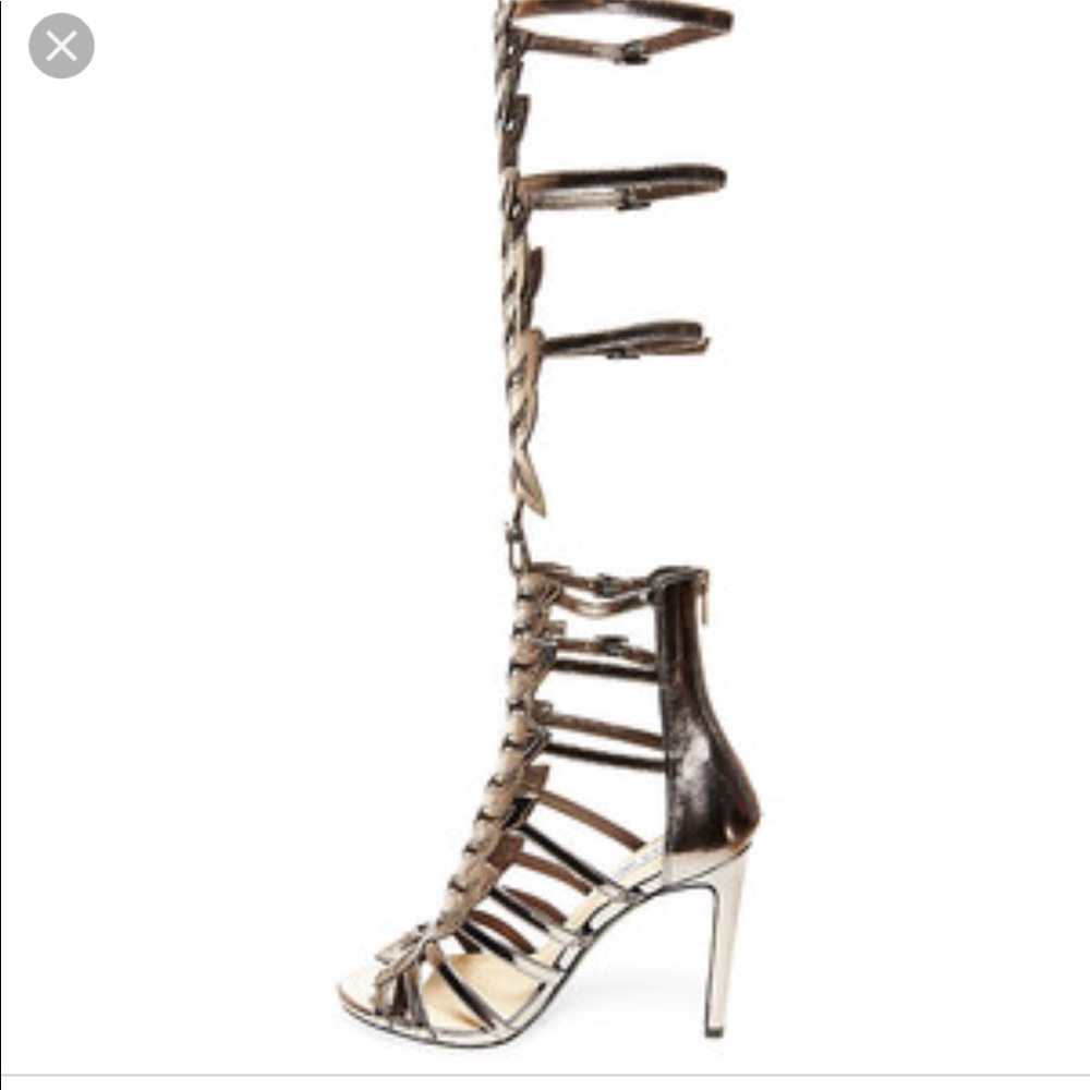 Grey/Silver Heels - Picture 7 of 7