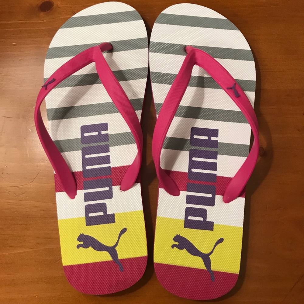 Puma Flip Flops Size 7
