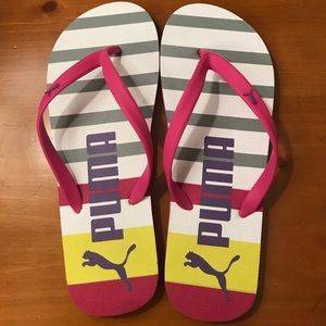 Puma Flip Flops Size 7