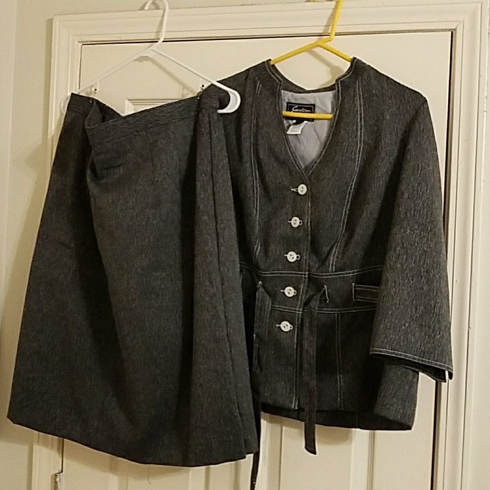 Suit