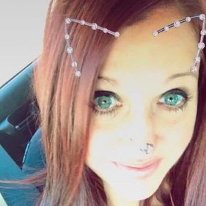 Meet your Posher, Anne