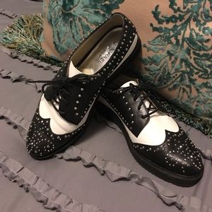 Michael Kors studded saddle shoes size 8
