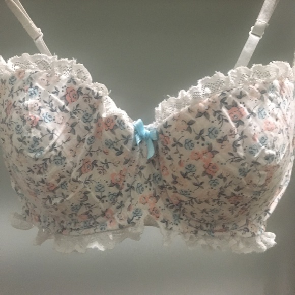 H&M Intimates Bra/ Size 34D - Picture 2 of 7