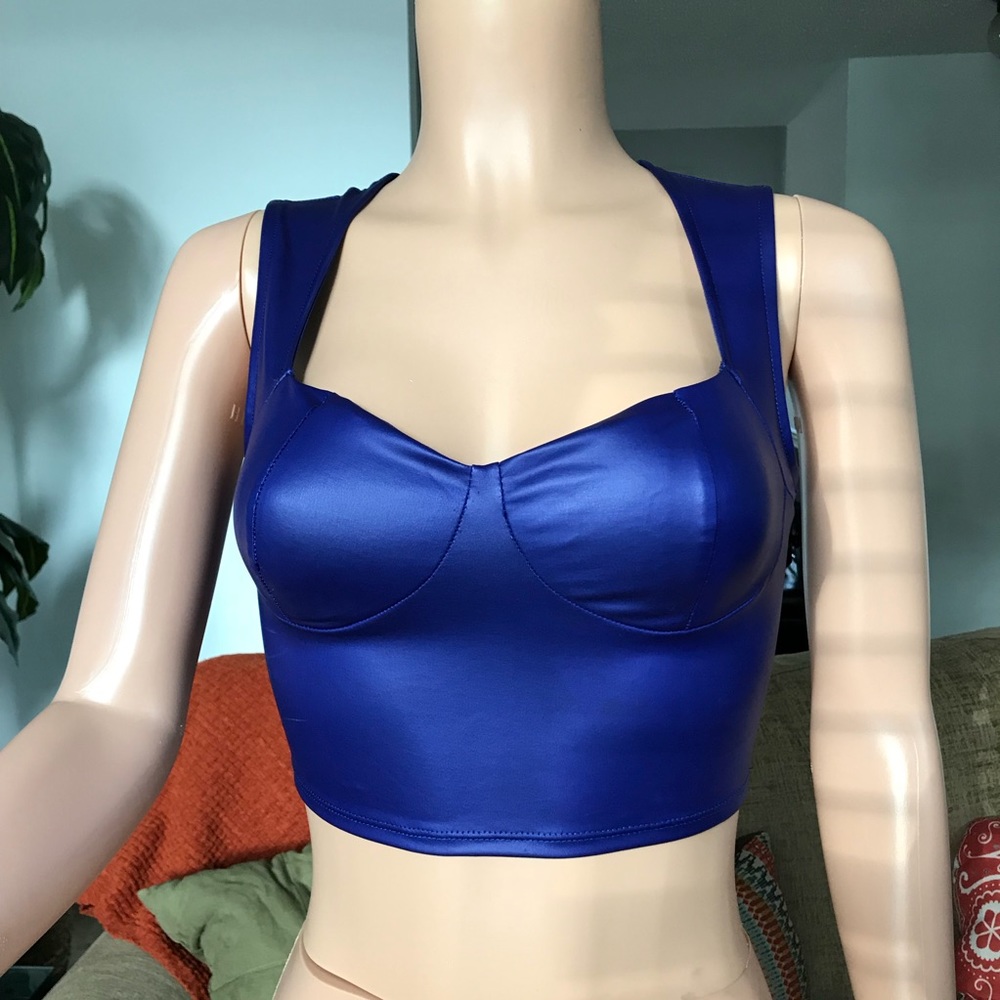 Faux leather crop topSOLDOUT